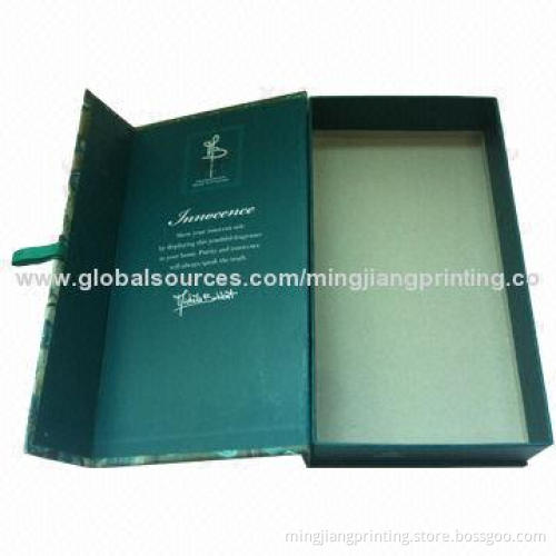 Gift Box with Magnet Closure